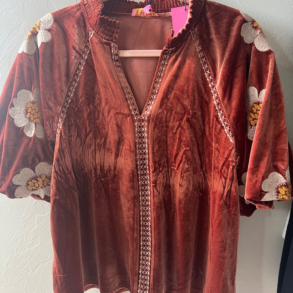 Velvet flower top